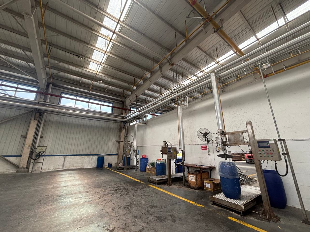 泰澜化工灌装区与称量工位